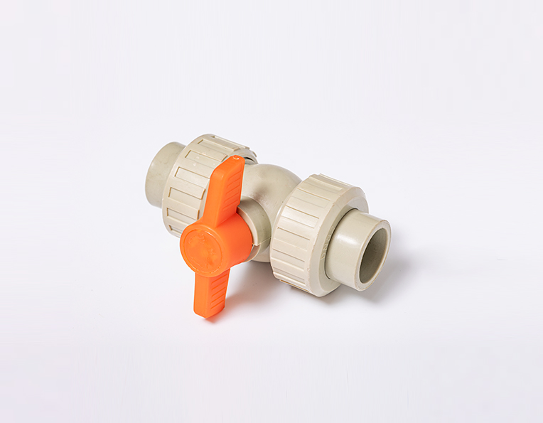 Plastic ball valve